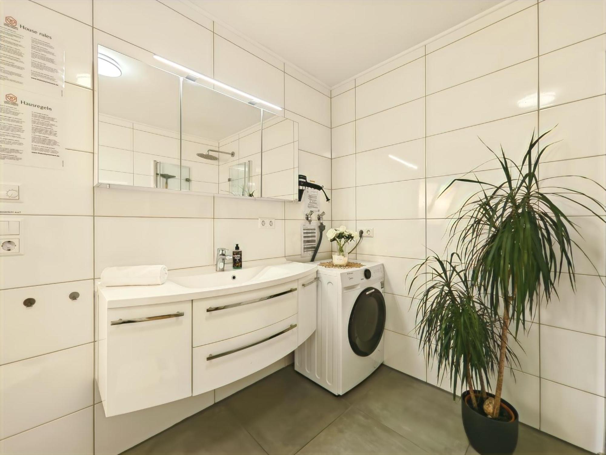 Kaiserin Sisi Fuer Bis Zu 6 - Arbeitsplatz, Badewanne, Parkplatz, Waschmaschine Dinkelsbühl Exterior foto